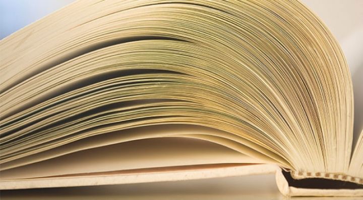 Nazirlikdən tanınmış nəşriyyata 3,3 milyon manatlıq sifariş