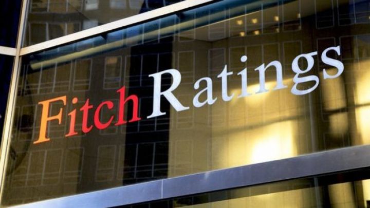 Fitch Ukraynanın kredit reytinqini yüksəldib