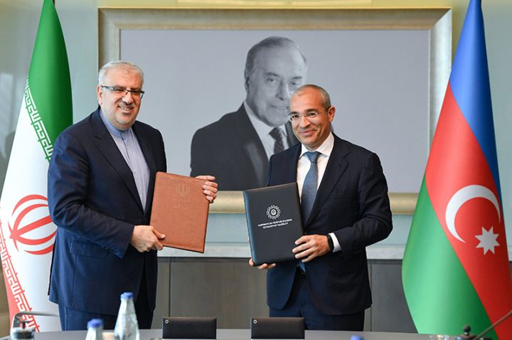 Azərbaycan və İran Memorandum imzaladı
