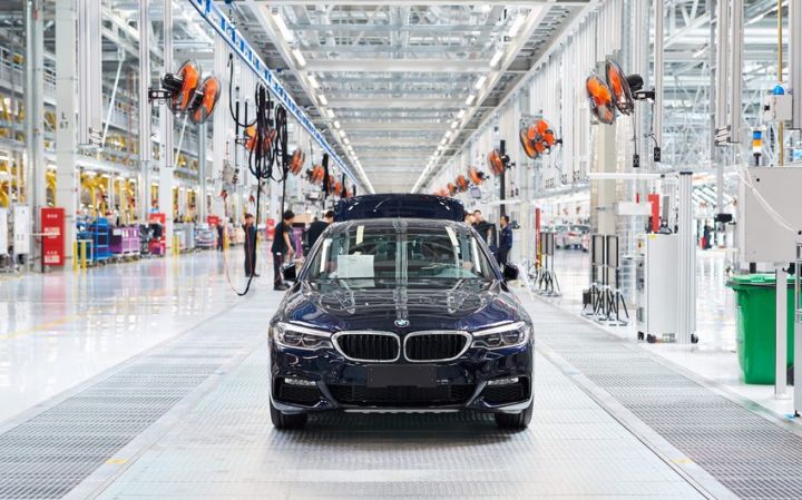 BMW Çində 3-cü zavodunu açıb