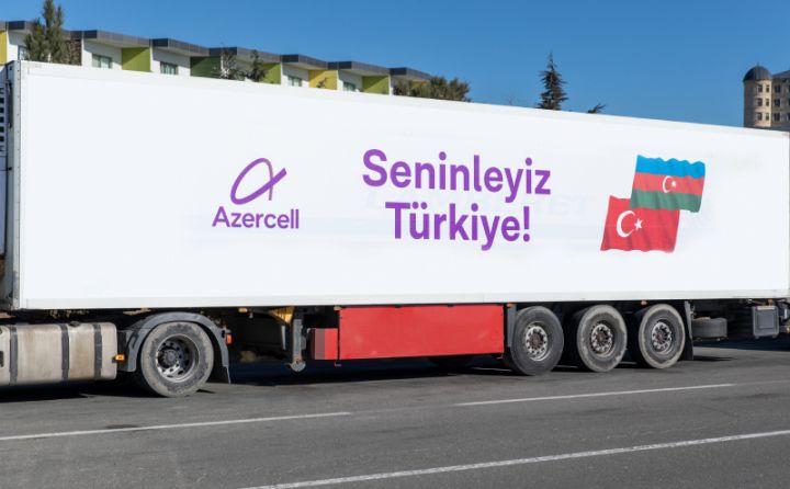 Azercell Türkiyəyə radio baza stansiyaları və humanitar yardım göndərir