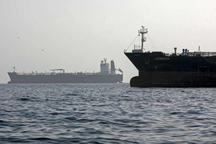 Trampın İran qərarından sonra neft 93 dolları aşdı