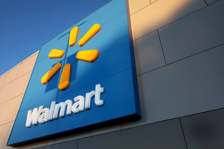 Walmart-ın kapitallaşması 1 trilyon dolları keçib