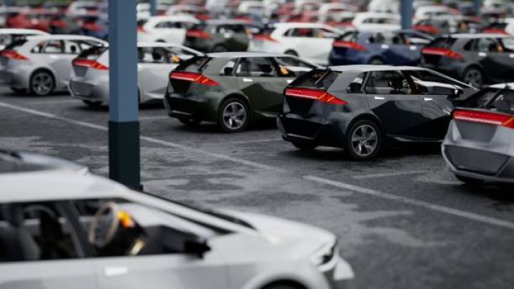 "Bu proses nəzarətsiz davam etsə, rəsmi avtomobil bizneslərinin tənəzüllünə gətirib çıxara bilər"