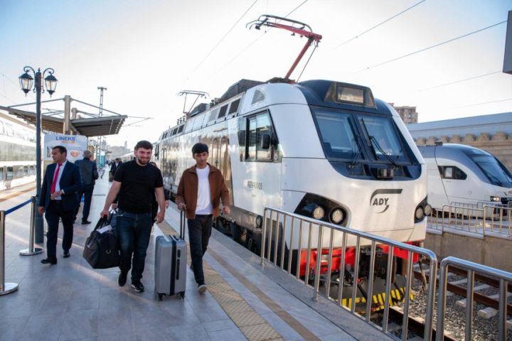 ADY Bakı–Tbilisi–Bakı qatarlarında sərnişin tutumunu artırır - 3 vaqon qoşulacaq, biletlərin qiyməti daha aşağı olacaq