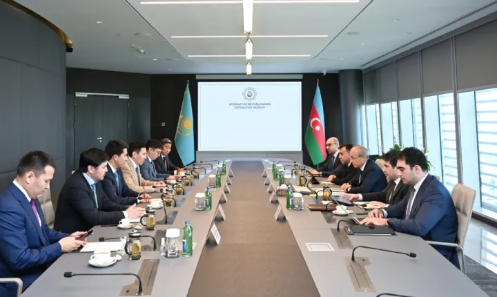 Azərbaycan "Samruk-Kazyna" fondu ilə yaşıl enerji layihələrinin birgə həyata keçirilməsini müzakirə edib