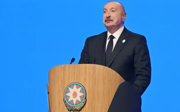 "Bizə heç kimin köməyi, himayədarlığı lazım deyil. Silah alanda bizə bir dollar güzəşt etməyiblər, hətta bir neçə dəfə baha satıblar"