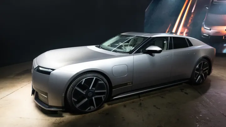 Jaguar-dan  172 min dollarlıq elektrik avtomobili – 724 km məsafə qət edir