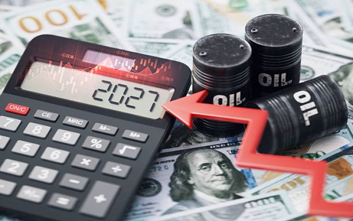Azərbaycanda neftin qiymətinin 65 dollardan aşağı düşməsi ehtimalı az qiymətləndirilir