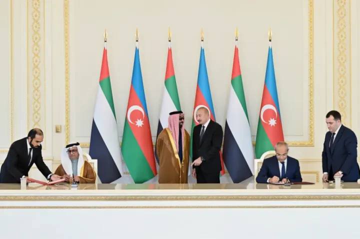 Azərbaycanda nəhəng Data Mərkəzi layihəsi – BƏƏ şirkəti ilə memorandum imzalandı