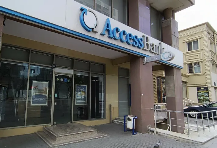 “AccessBank”ın biznes kreditləri portfeli 1 milyard manatı keçib