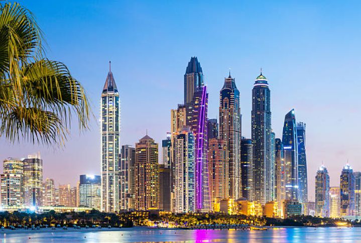 Uzaqgörən investorlar Dubayda əmlak alır - sən hələ gözləyirsən?