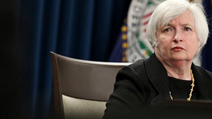 Fed-in 2017-də faiz artıracağı ehtimalı 50 faizdən aşağı düşdü 