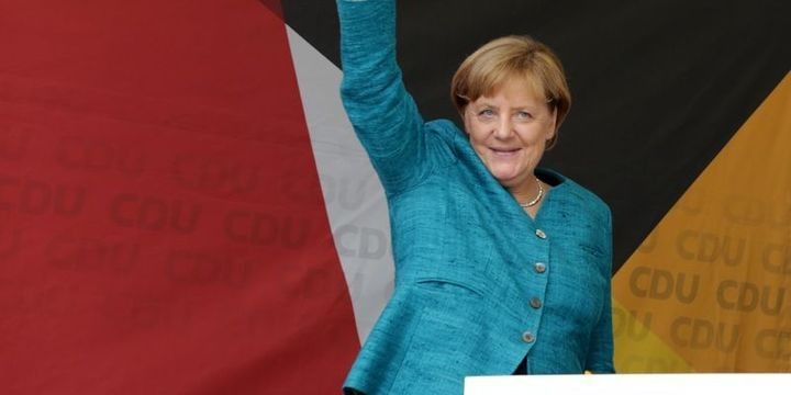 Almaniyada seçkinin qalibi Merkel oldu