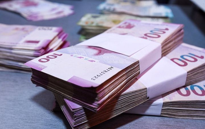Azərbaycanda manatla banklararası kreditlər ucuzlaşıb