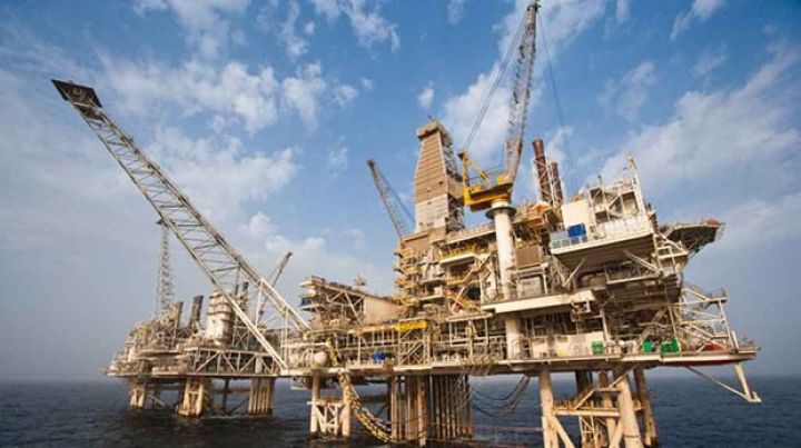 “Azəri-Çıraq-Günəşli”də neft hasilatı 7% azalıb