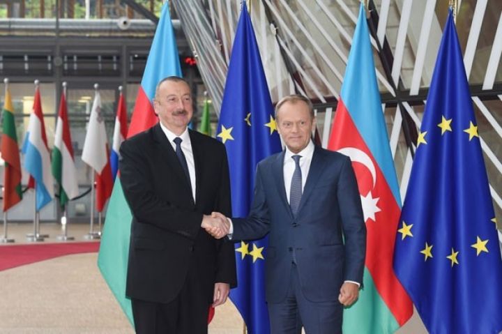 İlham Əliyev Avropa İttifaqı Şurasının prezidenti ilə görüşdü