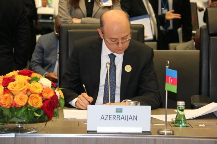 Azərbaycan "1 milyon barrel artım" razılaşmasını dəstəkləyib