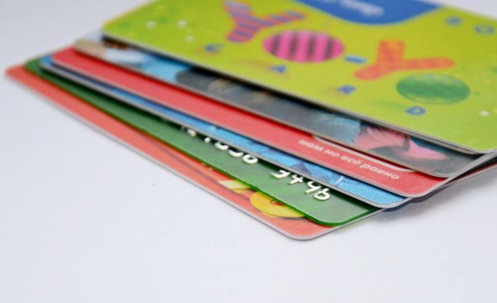 Əməkhaqqı və kredit kartları artıb