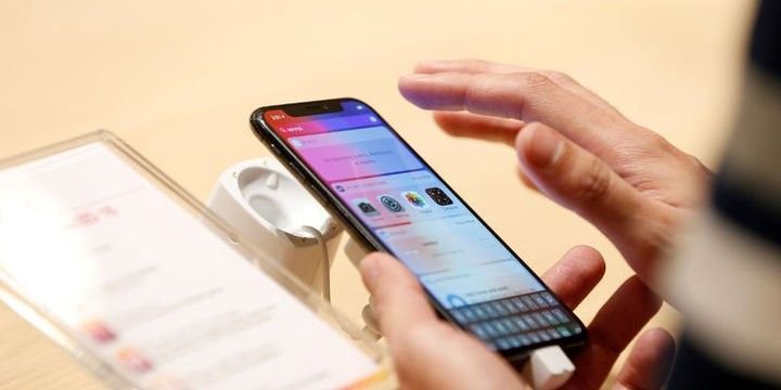 iPhone satışları kəskin azalıb - RƏQƏMLƏR