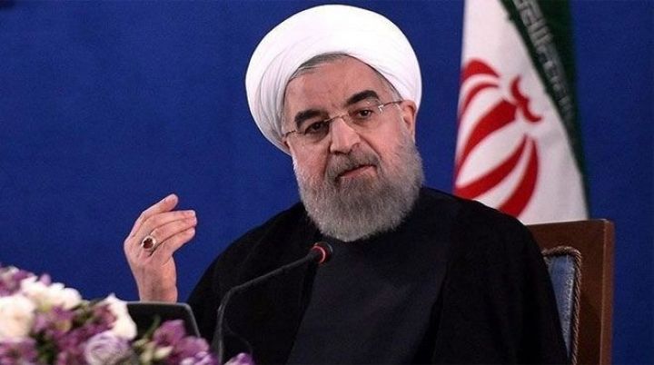 Ruhani: İran neft satmağa davam edəcək