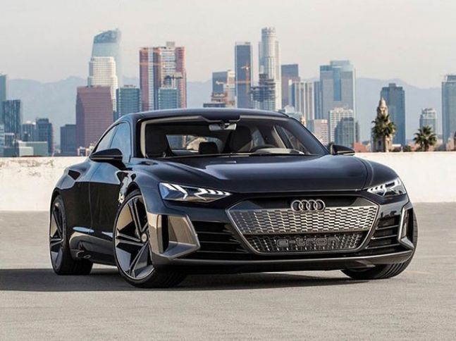 Yeni Audi e-tron GT-nin dizaynı dünyanı heyran etdi! FOTO-VİDEO