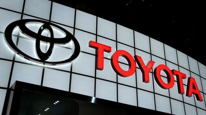 Toyota 2,4 milyon avtomobilini geri çağırır - MÜHƏRRİK DAYANIR