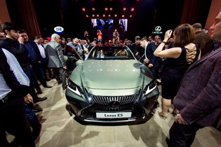 Bakıda yeni Lexus modeli təqdim edildi