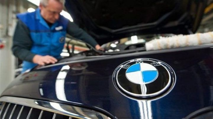 BMW 1 milyondan çox avtomobili geri çağırır