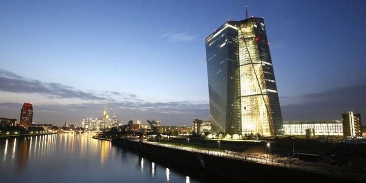 Beynəlxalq bazarlar Avropa və İngiltərə mərkəzi banklarına fokuslandı