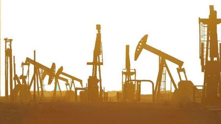 Qlobal neft istehsalı artıb