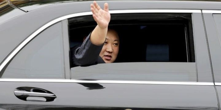 Şimali Koreya lideri Vyetnamdadır - "Koreya Müharibəsinin bitdiyi elan ediləcək"