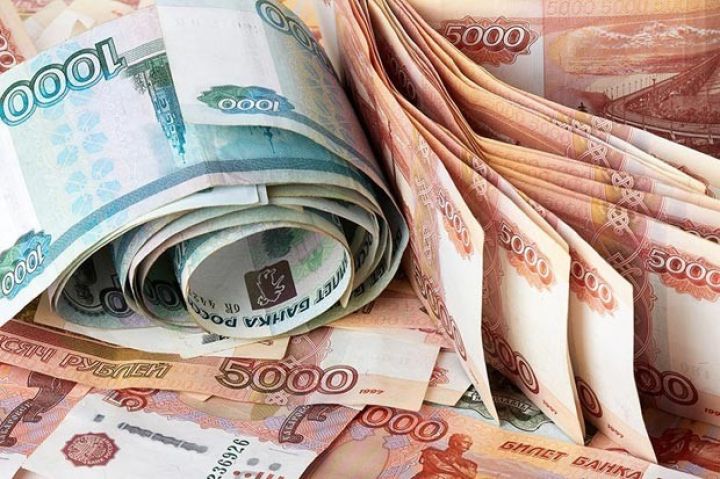 Rusiya əhalinin banklardakı vəsaitləri 450 milyard dolları keçib