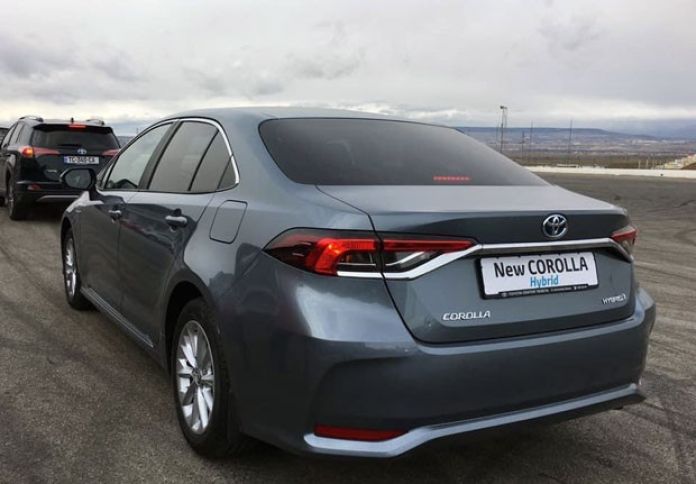 Azərbaycanda 2 yeni "Toyota" modelinin satışı başlayır