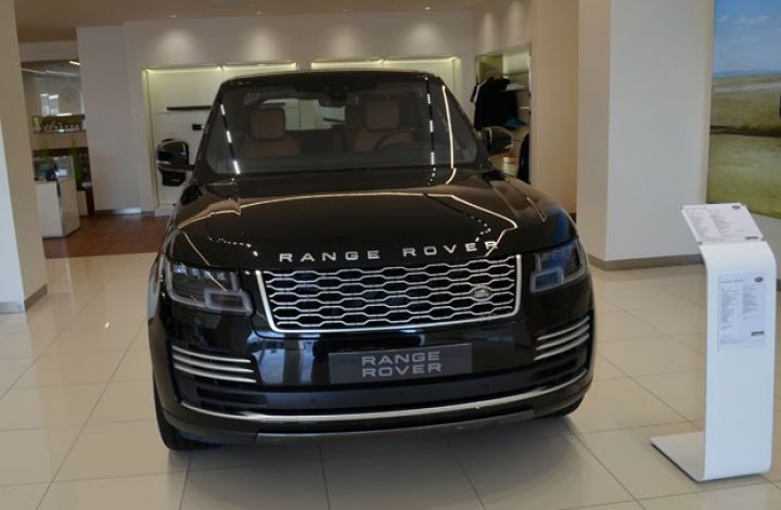Yeni açılan rəsmi avtosalonda “Range Rover” və “Jaguar” QİYMƏTLƏRİ