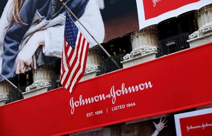 “Johnson & Johnson” amerikalıya 8 milyard dollar təzminat ödəməlidir