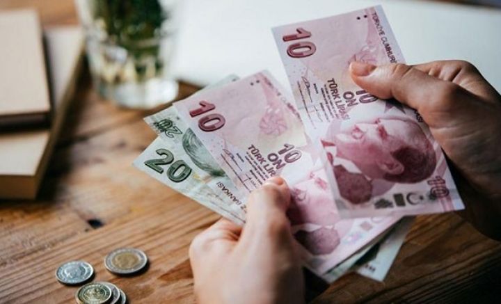Türkiyə Mərkəzi Bankının sorğusuna görə Türk Lirəsinin ucuzlaşacağı gözlənilir