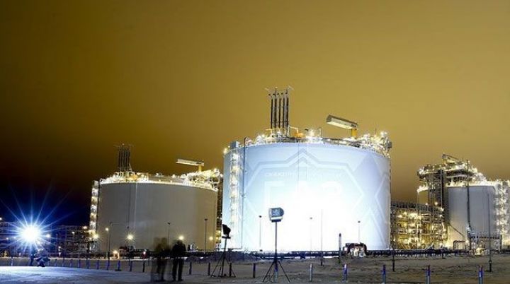 Rusiya şirkəti nəhəng LNG müəssisəsinin inşasına başlamaq qərarı verib