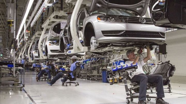 Volkswagen Slovakiyaya 500 milyon avro yatıracaq