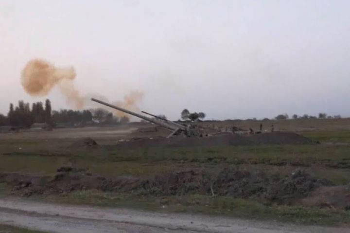 Gecə və gündüz artilleriya atışları - VİDEO