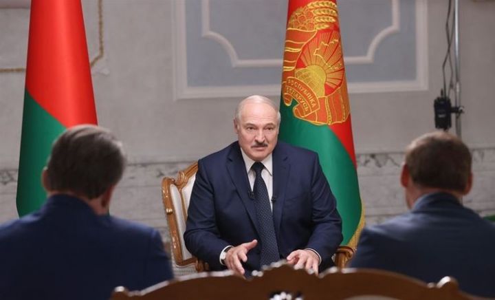 Lukaşenko erkən Prezident seçkilərinin keçiriləcəyini istisna etməyib
