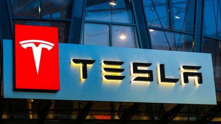 Tesla Çində istehsal etdiyi avtomobilləri Avropada satacaq