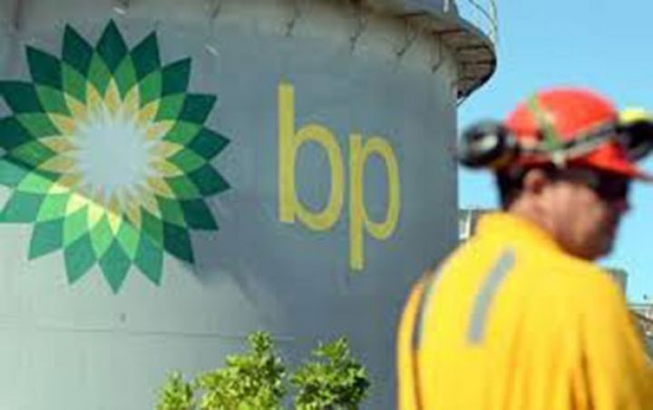 BP-nin mənfəəti azalıb