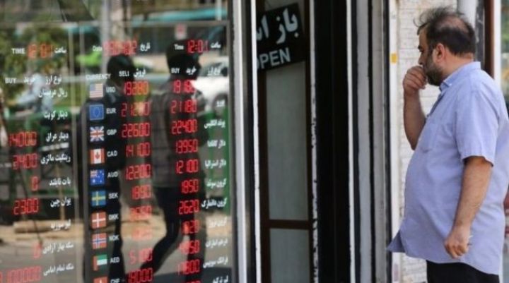 İranda dolların qiyməti rekord həddə bahalaşıb