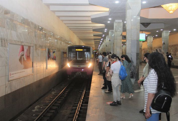 Bakı metrosunun yeni stansiyasında intihar hallarının qarşısını alan qapılar olacaq