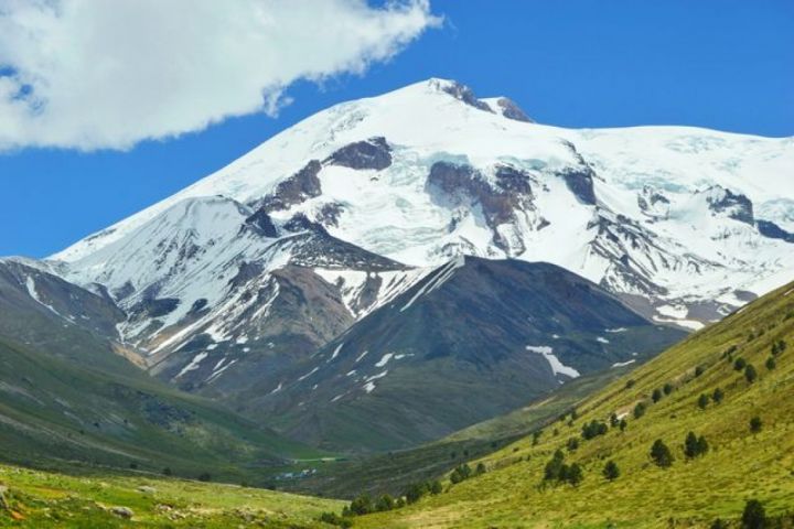 Qafqazın ən hündür dağının ətəyində kurortun tikilməsi planlaşdırılır