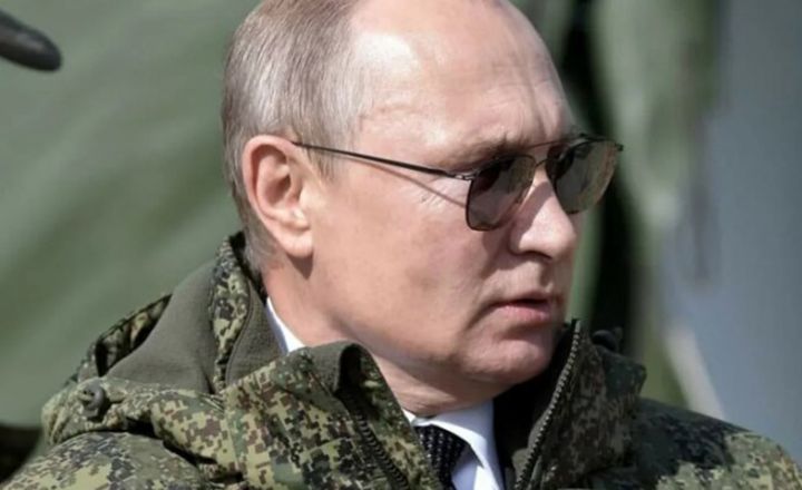 Putin KTMT-də “rəngli inqilabların” qarşısını alacağına söz verib