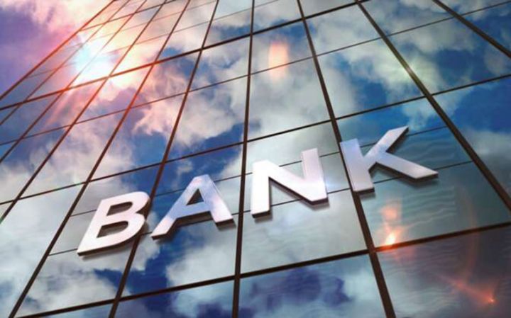 Oktyabrda bankların cəmi aktivləri 2.4% artıb