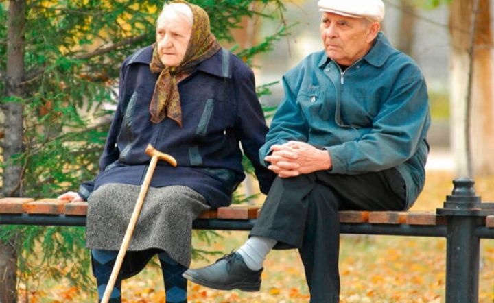 Azərbaycanda pensiya yaşının azaldılması təklif edilir