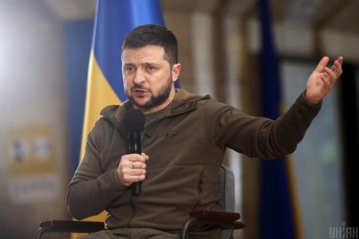 Zelenski: “Ukrayna Rusiyanın Donbasda irəliləmək cəhdlərinə hazırlaşır”